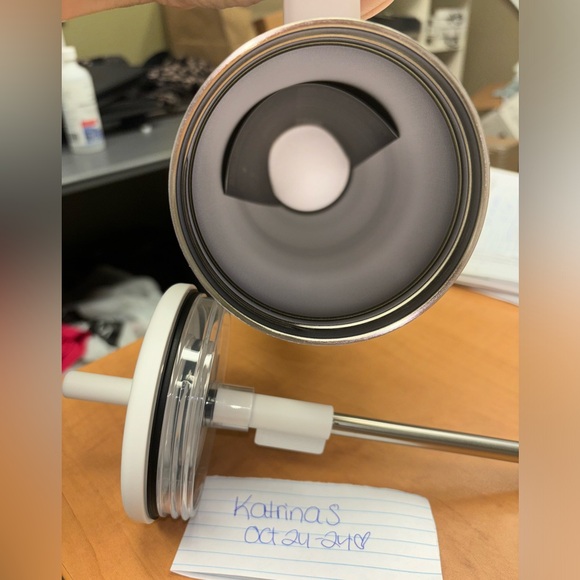 SOLD on cross post. Brumate, Glitter White Era 40oz - Picture 7 of 10